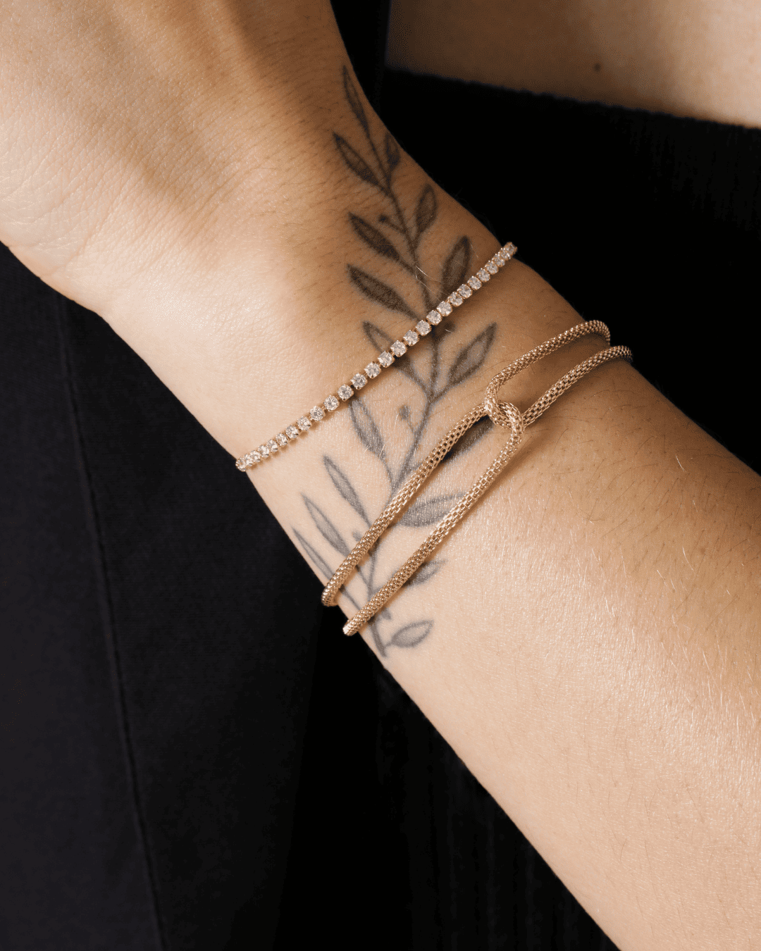 Pulseira com 2 fios entrelaçados + Pulseira Riviera
